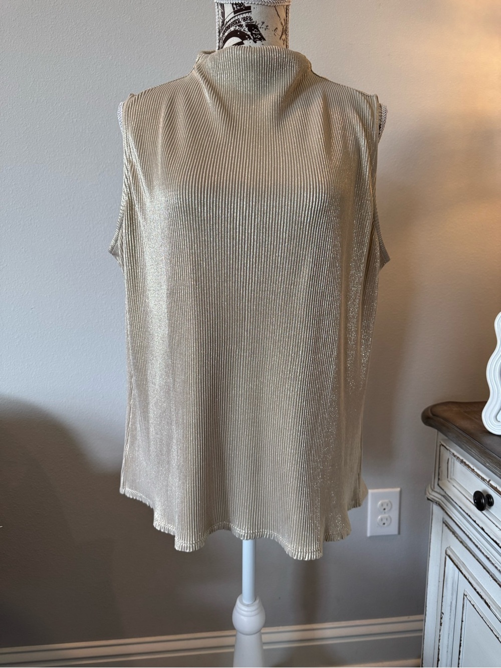 NWT Ann Taylor Champagne Shimmer Top